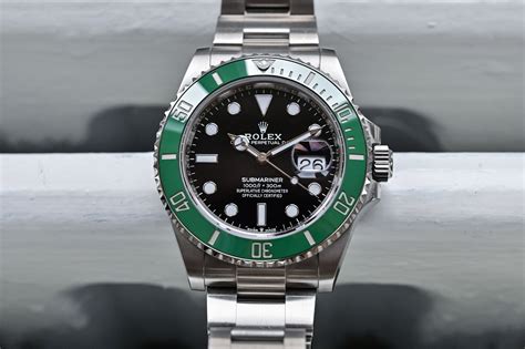 rolex d'oro submariner|rolex submariner list price 2022.